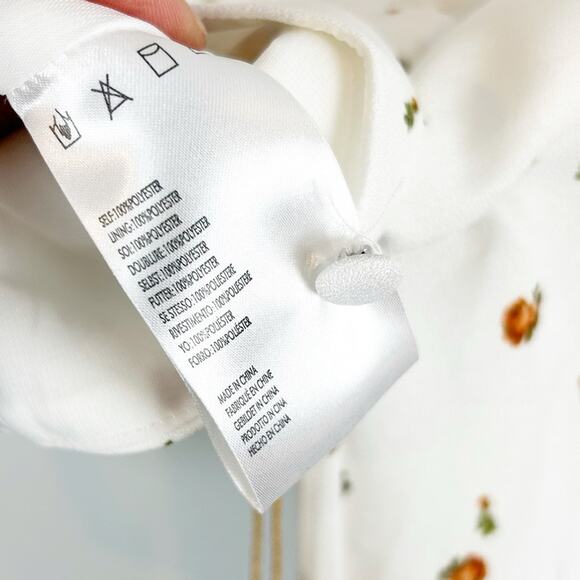 Backyard Roses Alex Top Size Small NWT - Picture 6 of 7